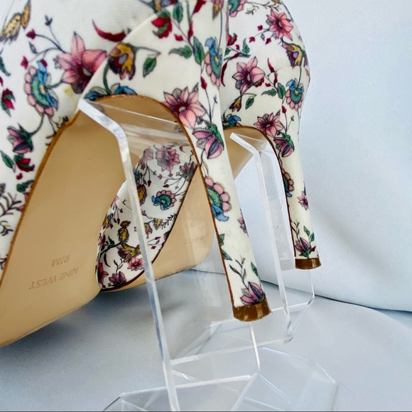 3.75@ Nine West Emmala White Spring Floral Pump - Picture 9 of 15